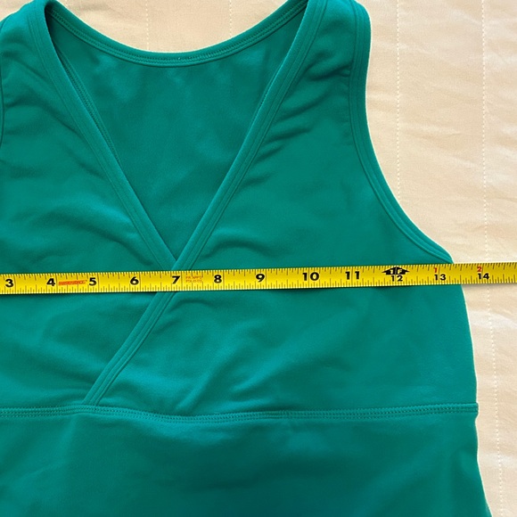 Lululemon faux wrap racerback green tank Size 0 - Picture 10 of 12